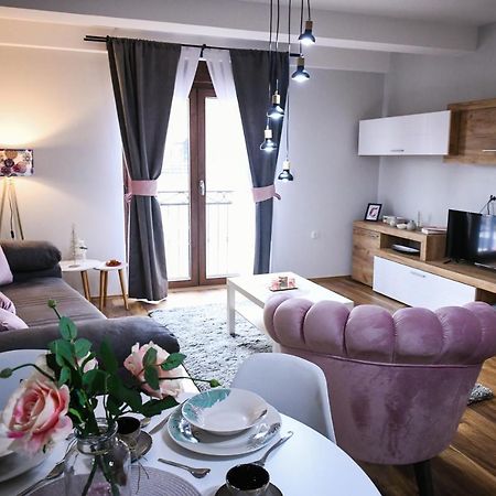 Apartman Filip Novi Pazar Buitenkant foto