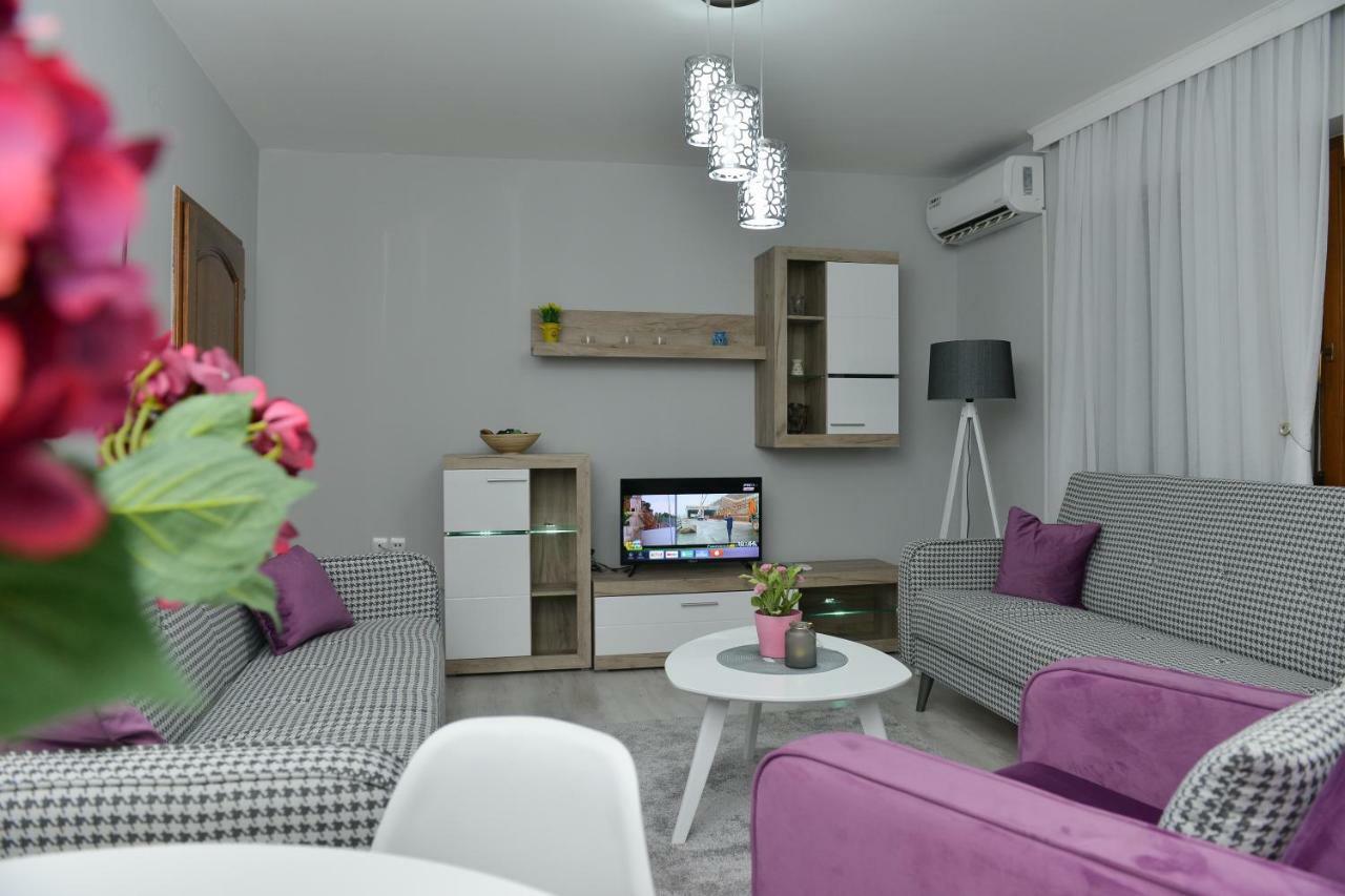 Apartman Filip Novi Pazar Buitenkant foto