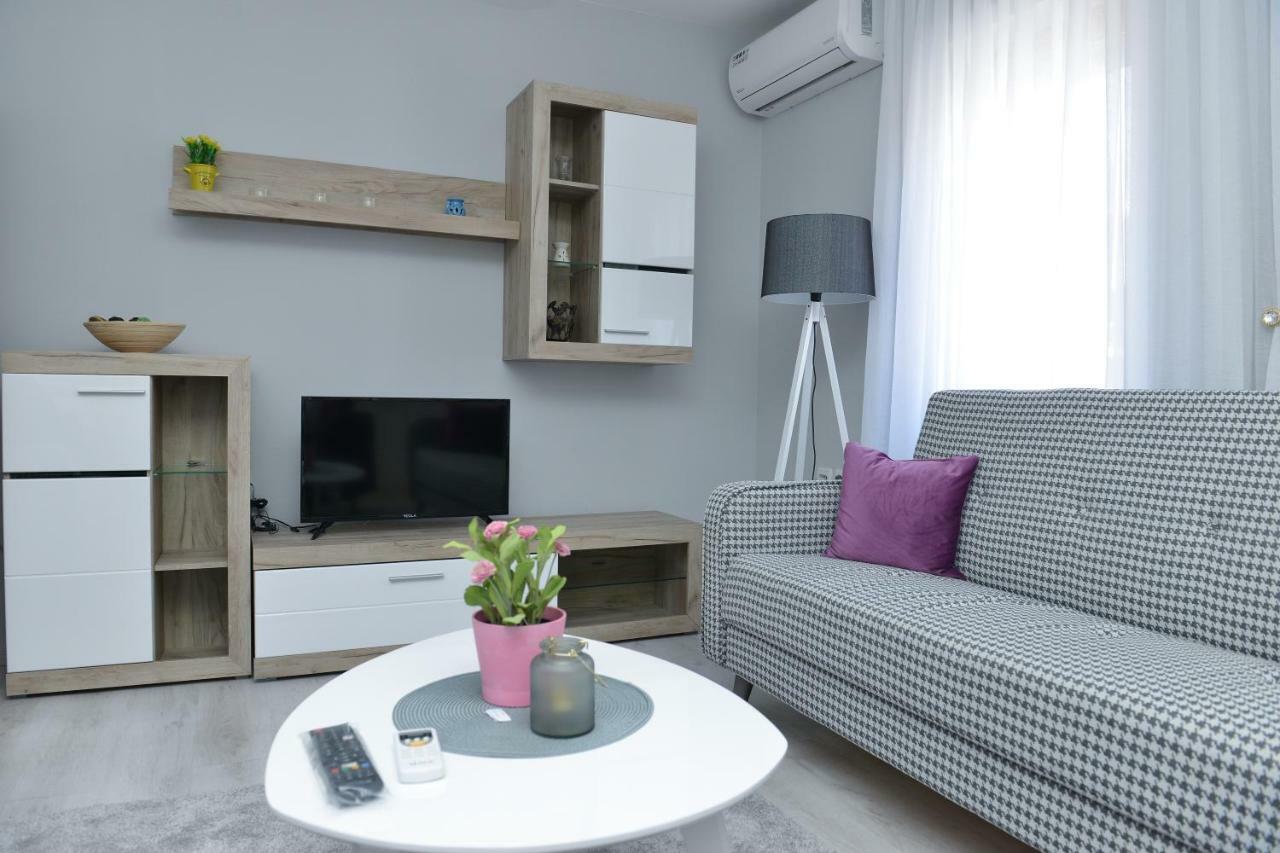 Apartman Filip Appartement Novi Pazar Buitenkant foto