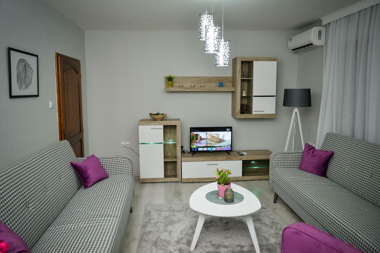 Apartman Filip Novi Pazar Buitenkant foto