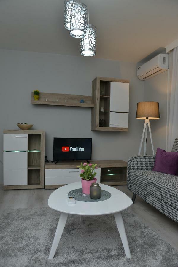 Apartman Filip Novi Pazar Buitenkant foto